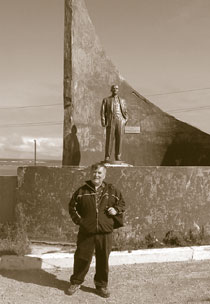 Moses Dirks in Lenin Square